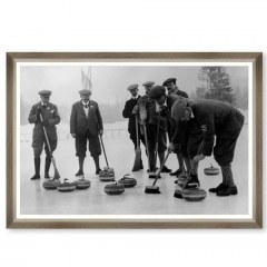 Frame English Curling Team FA13454 90x60cm Black-White MindTheGap