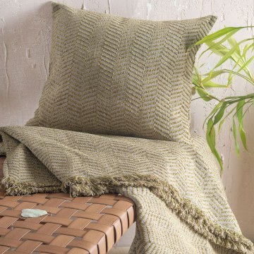 Throw Yard Olive Rythmos