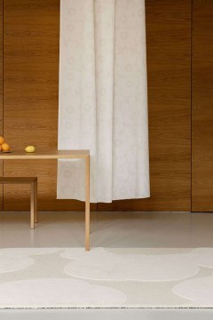 Carpet Iso Unikko 132301 Natural-White Marimekko