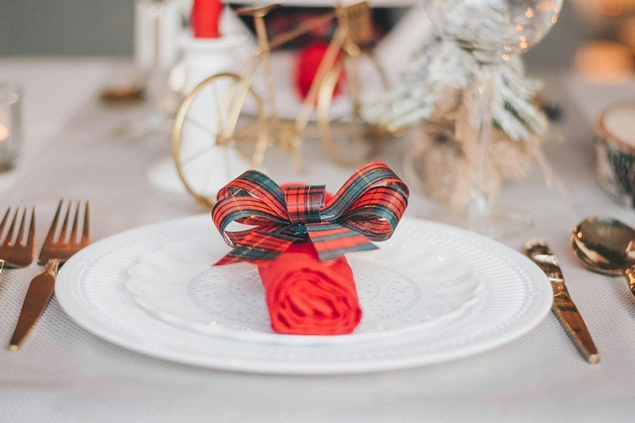 &Delta;&iota;&alpha;&kappa;ό&sigma;&mu;&eta;&sigma;&eta; &sigma;&epsilon; &Pi;&iota;ά&tau;&alpha; &kappa;&alpha;&iota; &Sigma;&epsilon;&rho;&beta;ί&tau;&sigma;&iota;&alpha;