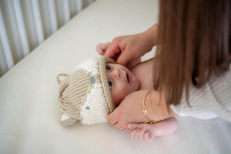 &nu;&tau;ύ&sigma;&iota;&mu;&omicron; &beta;&rho;έ&phi;&omicron;&upsilon;&sigmaf;