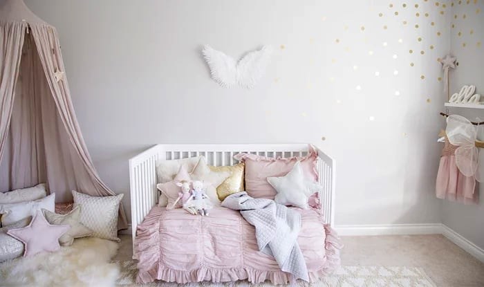 παιδικό δωμάτιο ροζ κούνια 