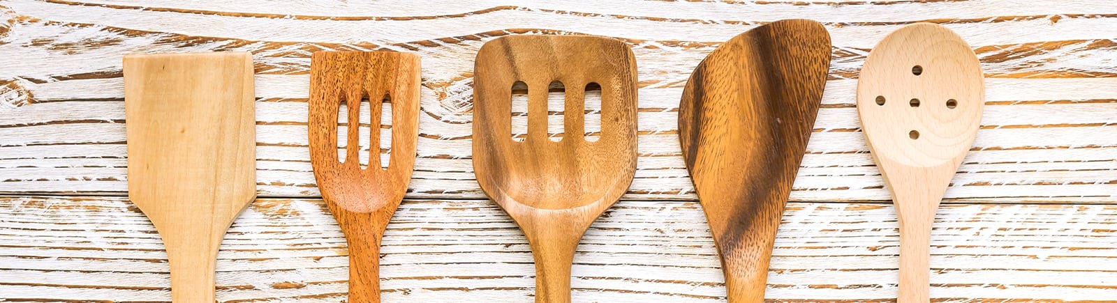 κουτάλες σπάτουλες εργαλεία κουζίνας 