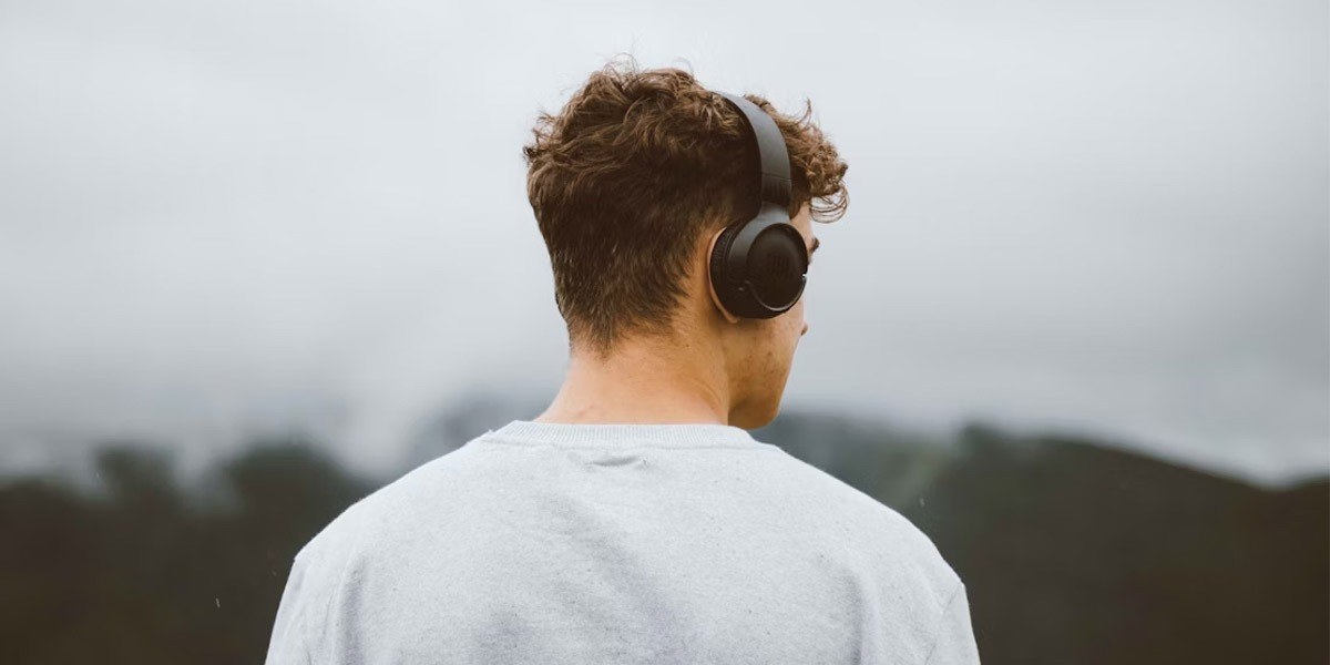 Headphones and Speakers Buying Guide