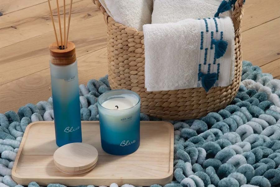 &alpha;&rho;&omega;&mu;&alpha;&tau;&iota;&kappa;ά &kappa;&epsilon;&rho;&iota;ά &alpha;&rho;&omega;&mu;&alpha;&tau;&iota;&kappa;ά &chi;ώ&rho;&omicron;&upsilon; &mu;&epsilon; &sigma;&tau;&iota;&kappa;&sigmaf;