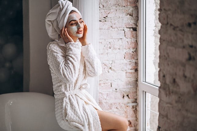 μπουρνούζι πετσέτα μπάνιο 