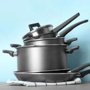 Cookware cleaning guide.