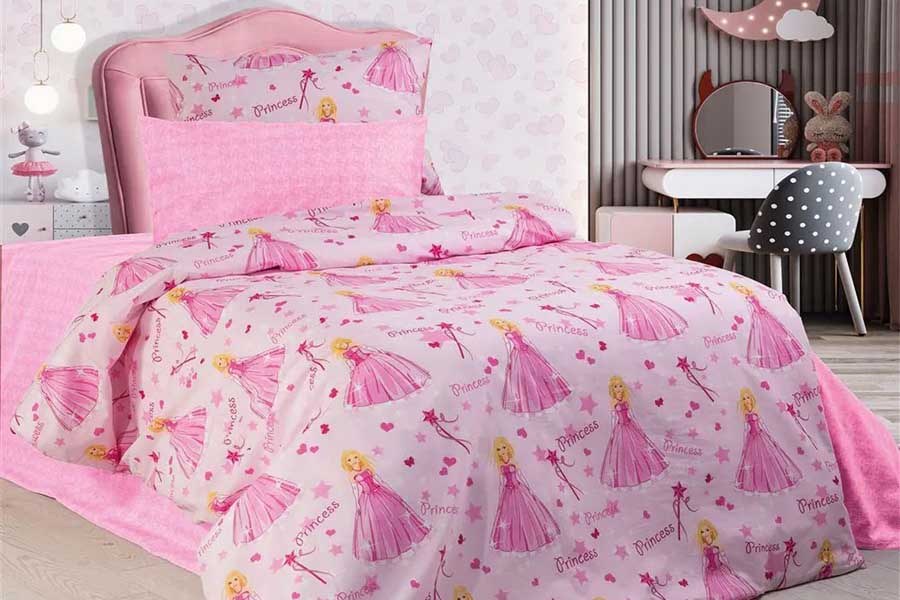 kids' duvet cover with princesses