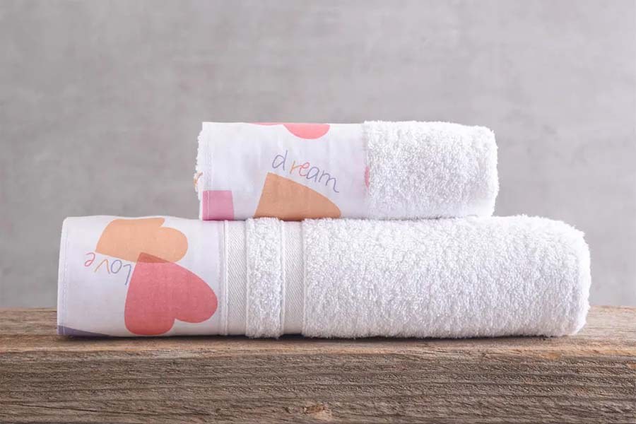 kids' towels with heart designs