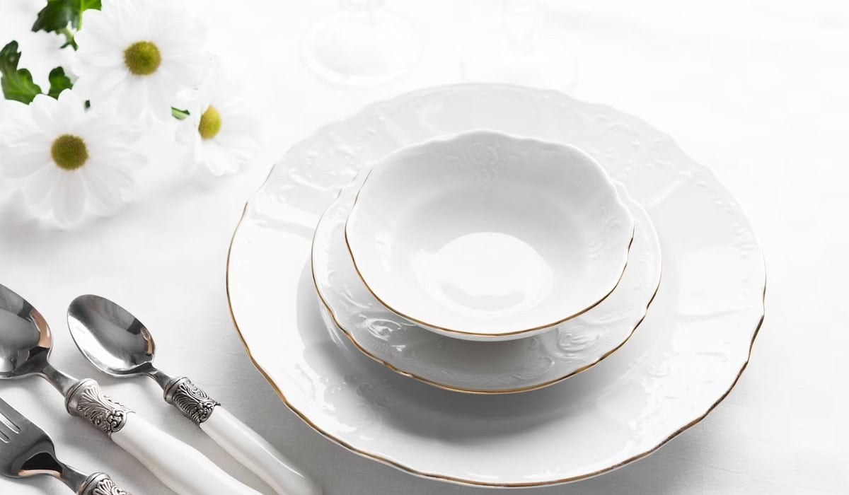bone china πιάτα