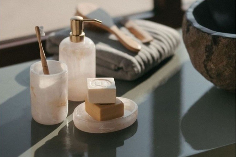 soap dish in marble effect