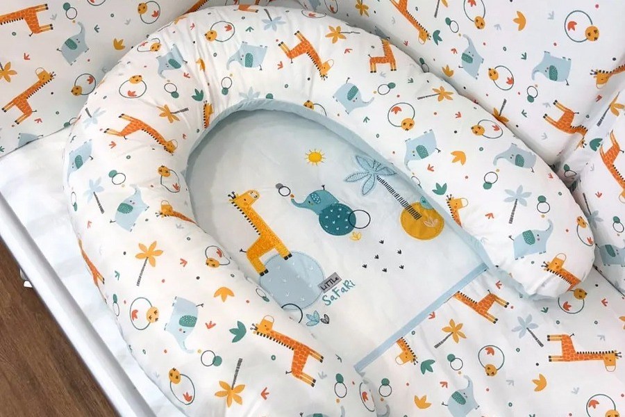 baby nursing pillow